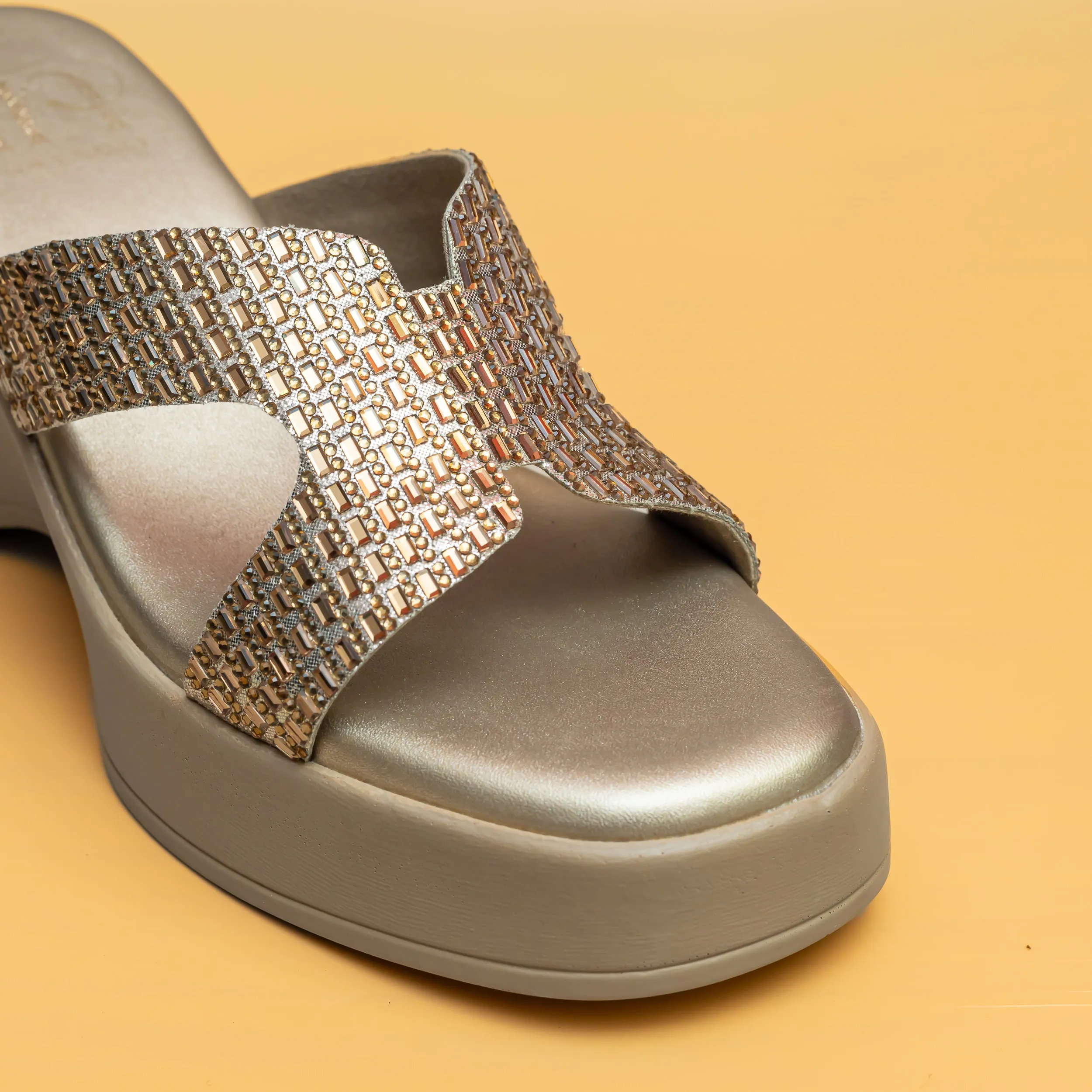 Baguette Embellished Platforms - Gold