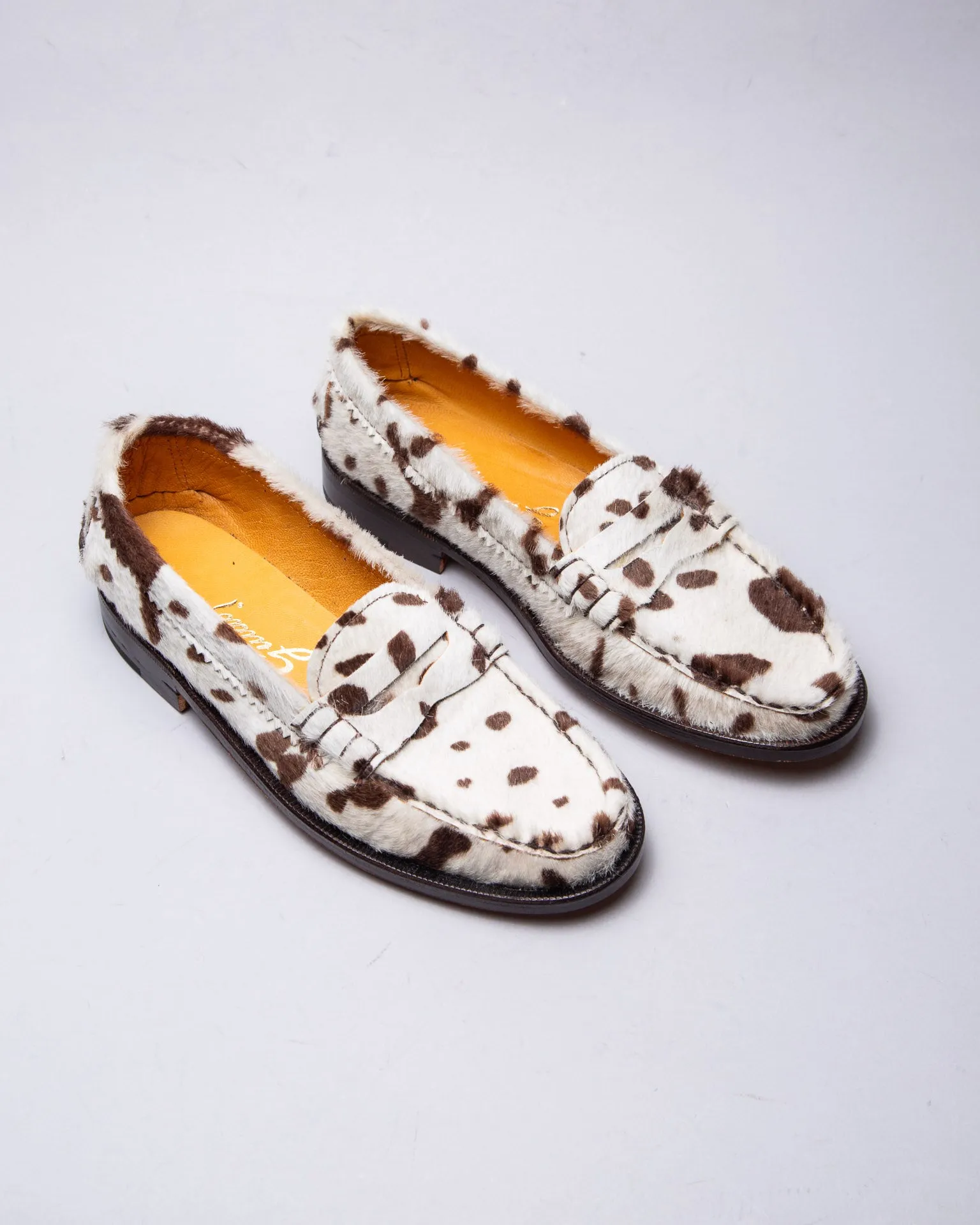 Moccasin 5379 White & Brown