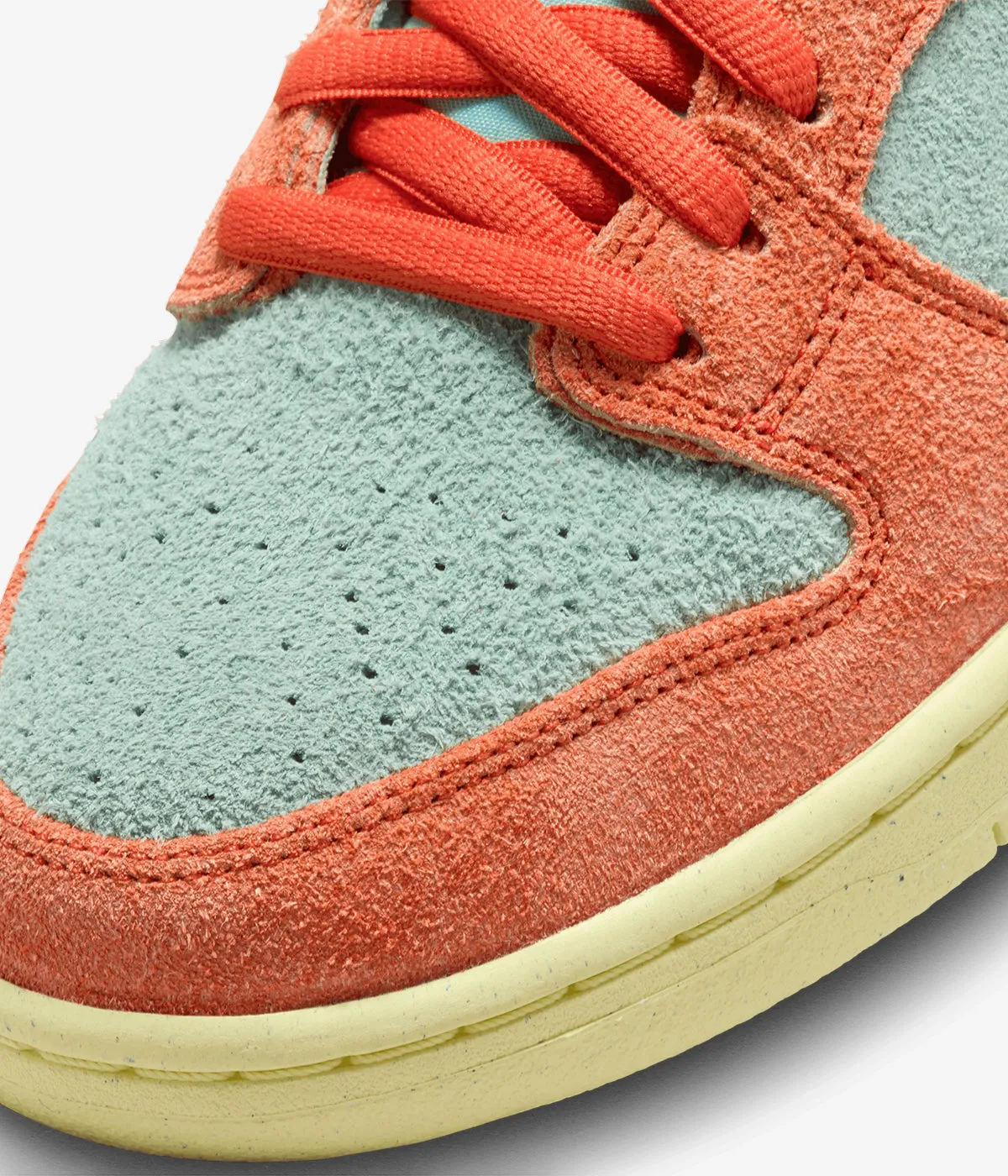 Nike SB Dunk Low Pro Premium Orange Emerald Rise