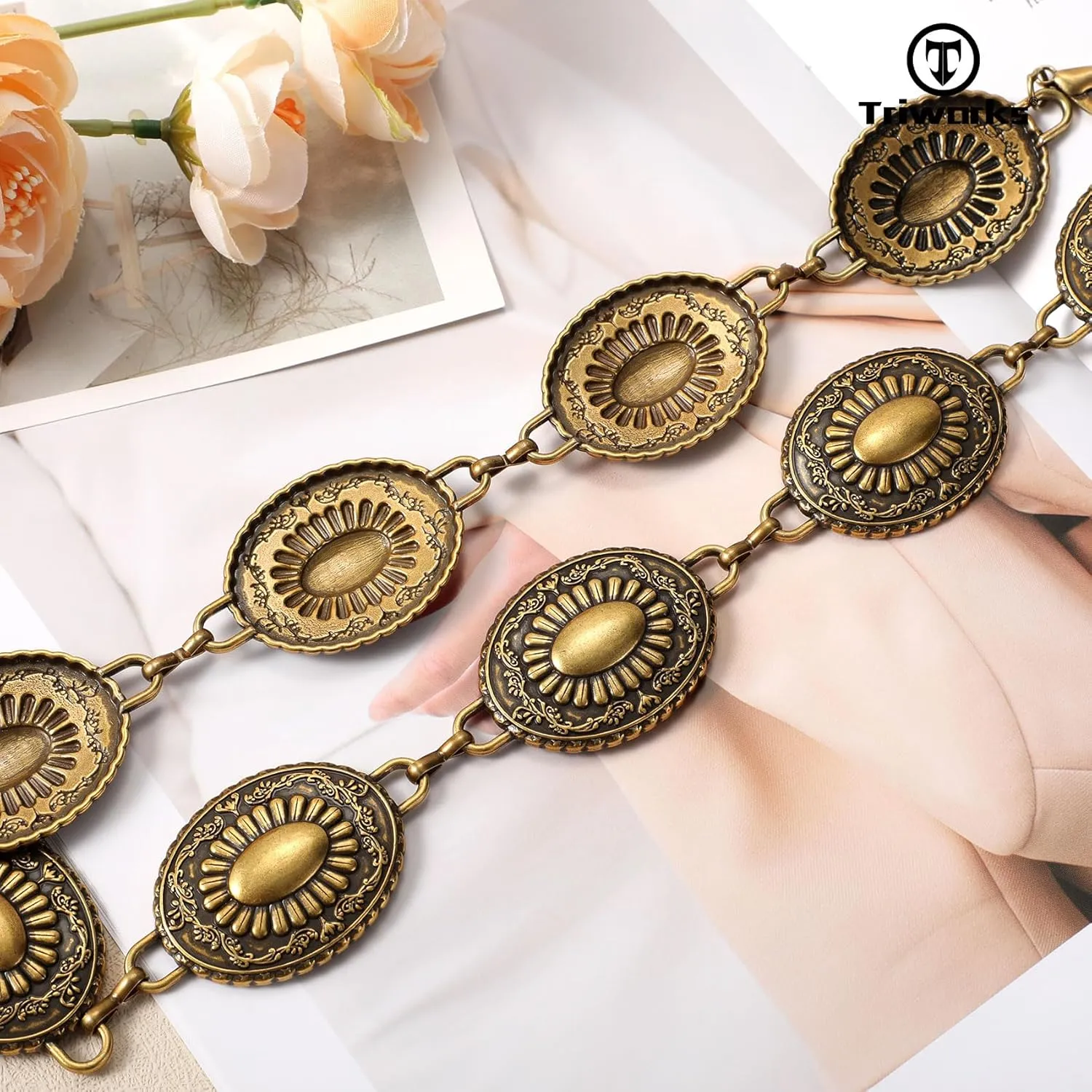 Western Belts for Women, Cowgirl Gold Chain Belt, Metal Concho Belts for women Dresses Jeans Country Concert Outfit